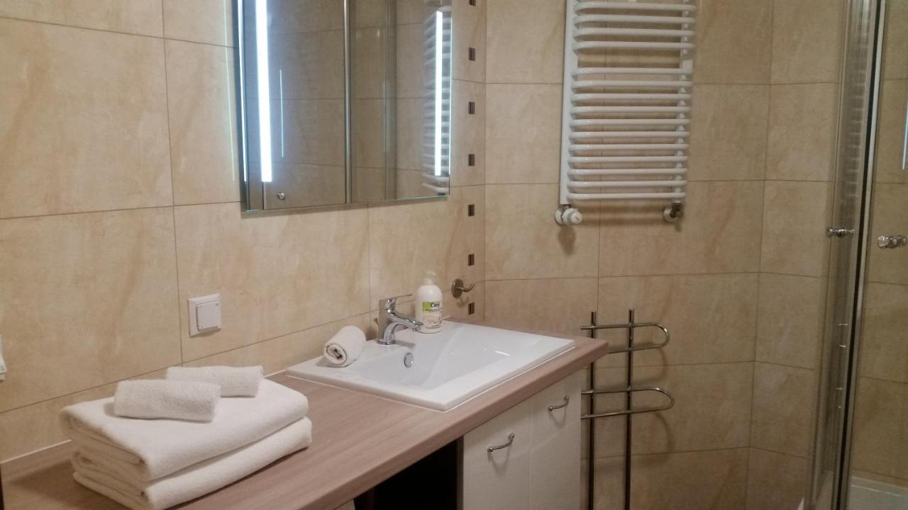 Just Apartments Вроцлав Экстерьер фото