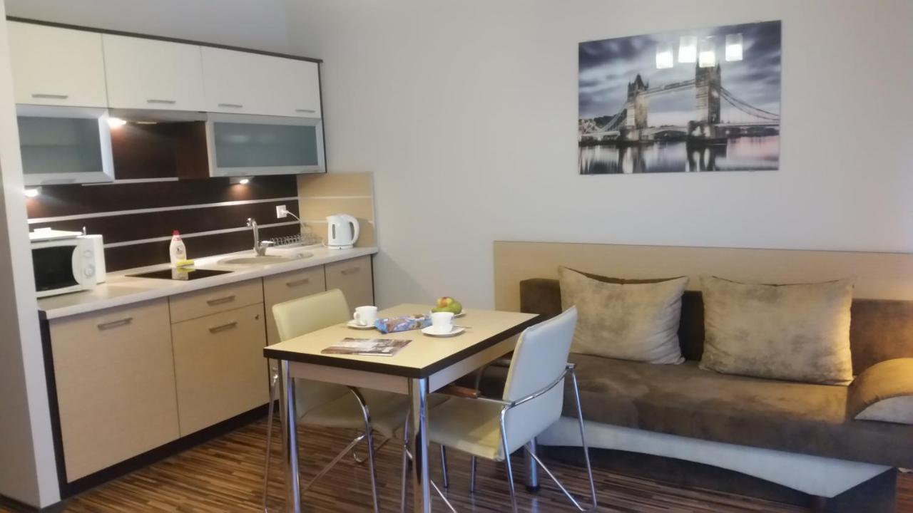 Just Apartments Вроцлав Экстерьер фото